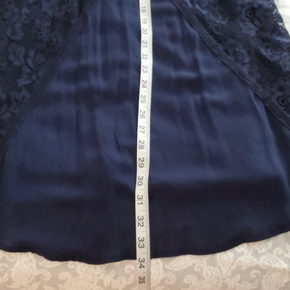 Dress - Picture 7 of 10